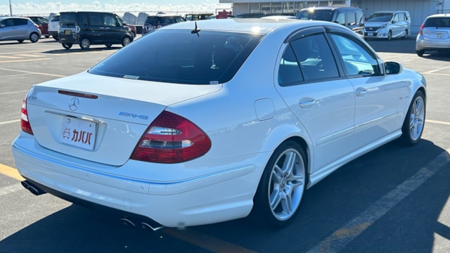 Eクラス E55 AMG(メルセデス・ベンツ)2004年式 280万円の中古車 - 自動車フリマ(車の個人売買)。カババ