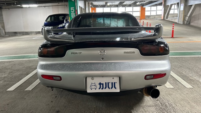 RX-7 タイプRB Sパッケージ(マツダ)2001年式 325万円の中古車 - 自動車フリマ(車の個人売買)。カババ