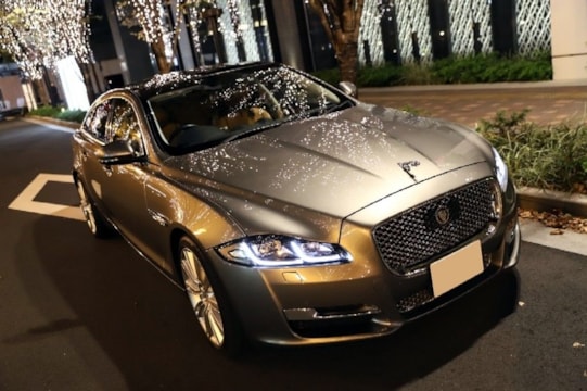 XJ プレミアムラグジュアリー(ジャガー)2017年式 310万円の中古車 - 自動車フリマ(車の個人売買)。カババ