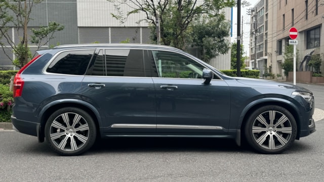 XC90 リチャージ アルティメットT8 AWD プラグインハイブリッド(ボルボ)2022年式 798万円の中古車 - 自動車フリマ(車の個人 売買)。カババ