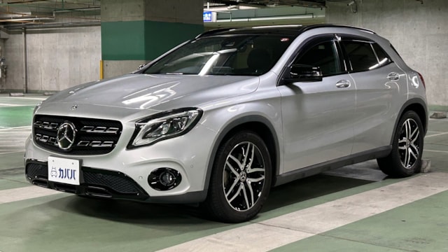 GLAクラス GLA250 4MATIC(メルセデス・ベンツ)2018年式 180万円の中古車 - 自動車フリマ(車の個人売買)。カババ