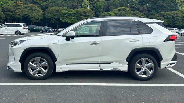 RAV4 ハイブリッドG(トヨタ)2020年式 348万円の中古車 - 自動車フリマ(車の個人売買)。カババ