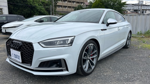 S5 スポーツバック ベースグレード(アウディ)2018年式 358万円の中古車 - 自動車フリマ(車の個人売買)。カババ