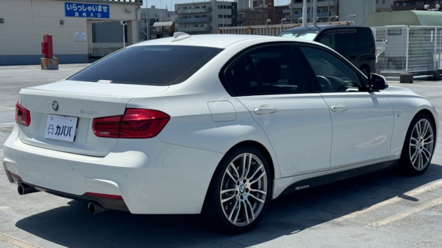 3シリーズ 340i Mスポーツ(BMW)2016年式 150万円の中古車 - 自動車フリマ(車の個人売買)。カババ