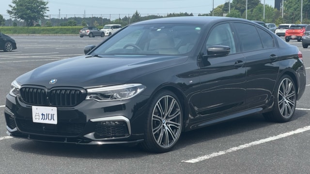 5シリーズ 523d xDrive Mスピリット(BMW)2020年式 348万円の中古車 - 自動車フリマ(車の個人売買)。カババ