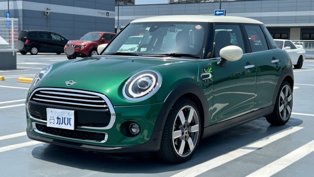 ミニ クーパー 60イヤーズエディション(MINI)2019年式 248万円の中古車 - 自動車フリマ(車の個人売買)。カババ