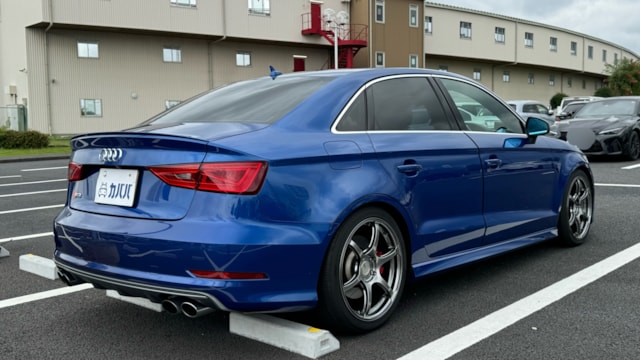 S3セダン ベースグレード(アウディ)2014年式 135万円の中古車 - 自動車フリマ(車の個人売買)。カババ