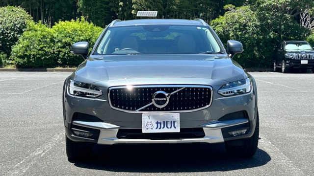 V90 クロスカントリー D4 AWD ノルディックエディション(ボルボ)2020年式 380万円の中古車 - 自動車フリマ(車の個人売買)。カババ