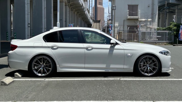 5シリーズ 523i Mスポーツ(BMW)2014年式 78万円の中古車 - 自動車フリマ(車の個人売買)。カババ