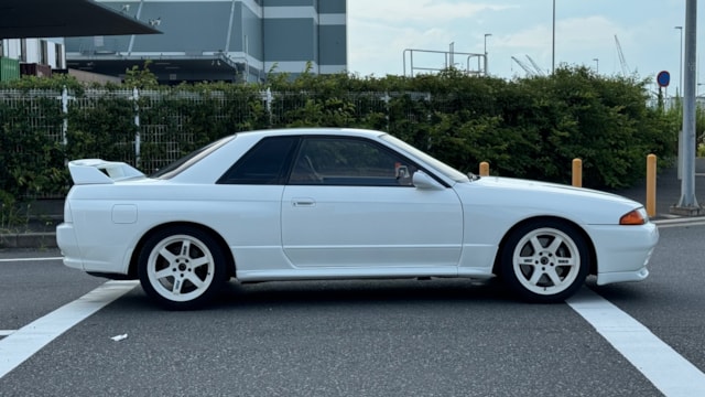 スカイラインGT-R 2.6 4WD(日産)1991年式 790万円の中古車 - 自動車フリマ(車の個人売買)。カババ