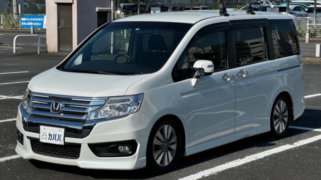 ステップワゴン スパーダ Z(ホンダ)2012年式 30万円の中古車 - 自動車フリマ(車の個人売買)。カババ