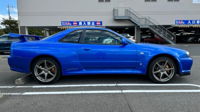 スカイラインGT-R 2.6 4WD(日産)2001年式 1900万円の中古車 - 自動車フリマ(車の個人売買)。カババ