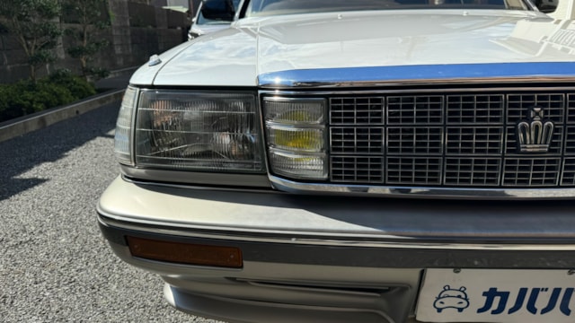 クラウン ロイヤルサルーン G エレクトロマルチビジョン装着車(トヨタ)1987年式 98万円の中古車 - 自動車フリマ(車の個人売買)。カババ