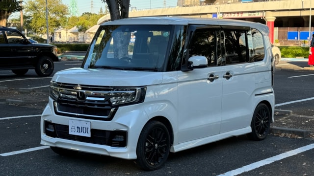 N-BOX カスタム EXターボ(ホンダ)2022年式 130万円の中古車 - 自動車フリマ(車の個人売買)。カババ