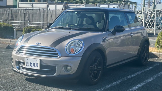 ミニ クーパー ベーカーストリート(MINI)2013年式 49万円の中古車 - 自動車フリマ(車の個人売買)。カババ