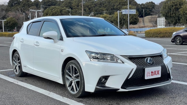 CT 200h Fスポーツ(レクサス)2014年式 230万円の中古車 - 自動車フリマ(車の個人売買)。カババ