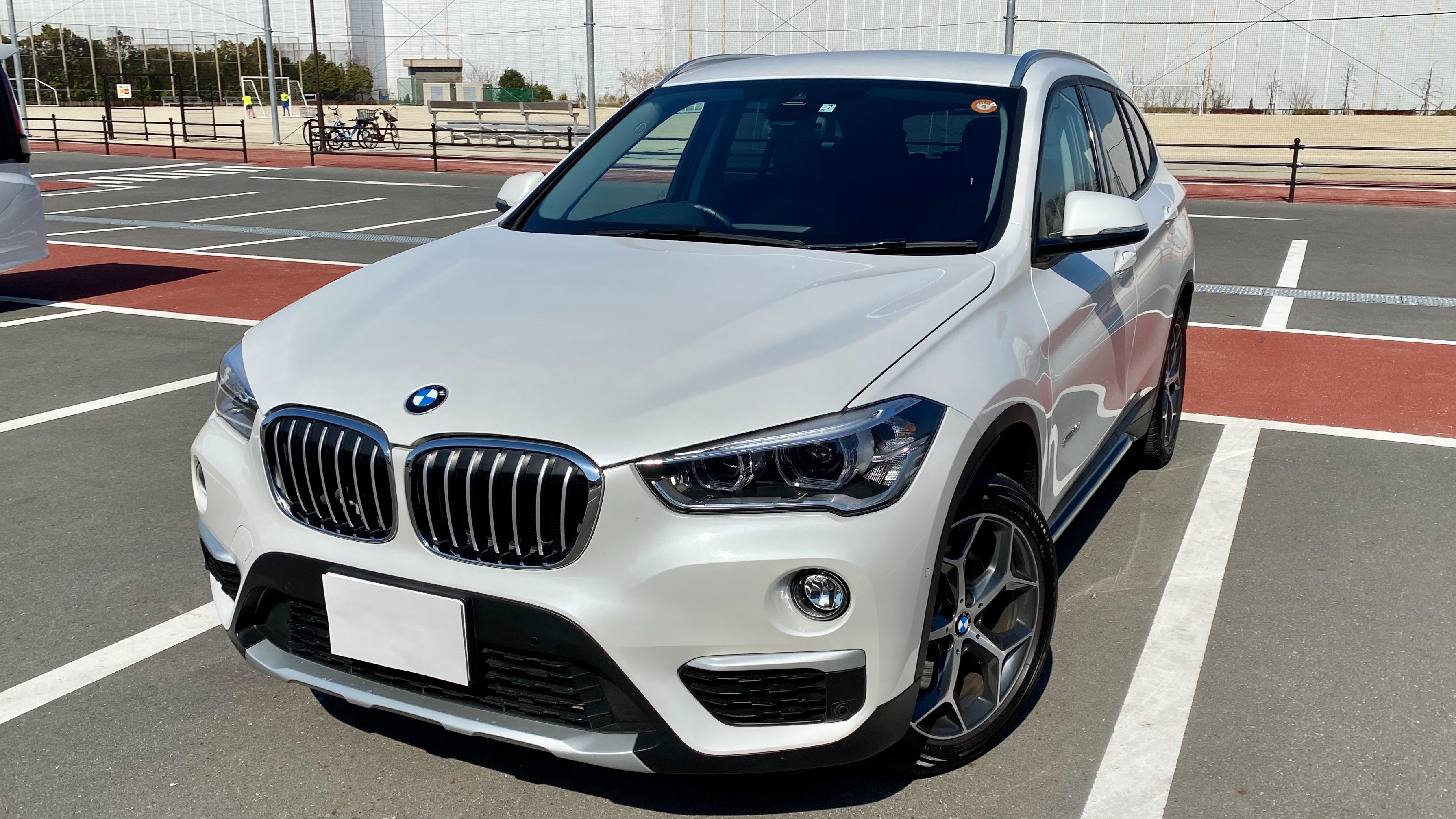 Бмв x1 xdrive 20i