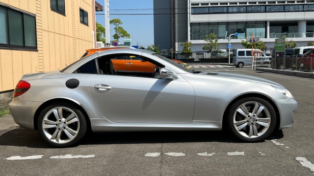 SLKクラス SLK350(メルセデス・ベンツ)2010年式 70万円の中古車 - 自動車フリマ(車の個人売買)。カババ