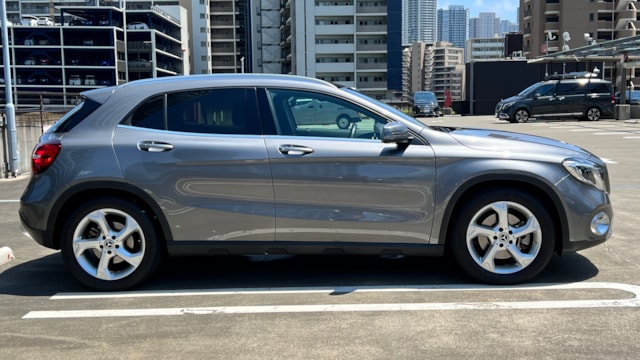 GLAクラス GLA220 4MATIC(メルセデス・ベンツ)2020年式 333万円の中古車 - 自動車フリマ(車の個人売買)。カババ