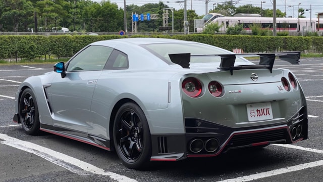 GT-R 3.8 NISMO 4WD(日産)2018年式 1950万円の中古車 - 自動車フリマ