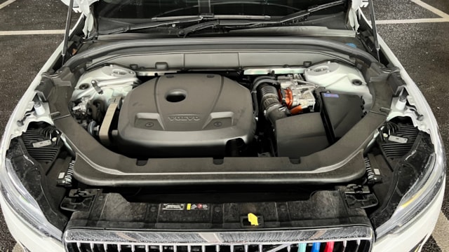XC T8 ツインエンジン AWD インスクリプションボルボ年式
