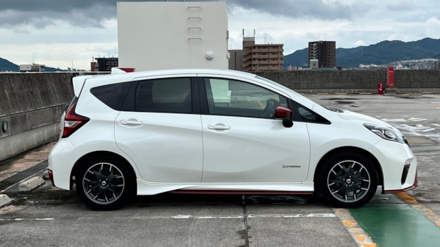 ノート e-power NISMO S(日産)2019年式 200万円の中古車 - 自動車フリマ(車の個人売買)。カババ