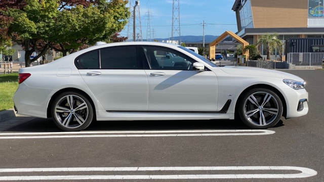 7シリーズ 740e iパフォーマンス Mスポーツ(BMW)2019年式 490万円の