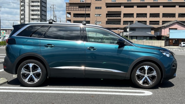 5008 GTLine ブルーHDi(プジョー)2021年式 360万円の中古車 - 自動車