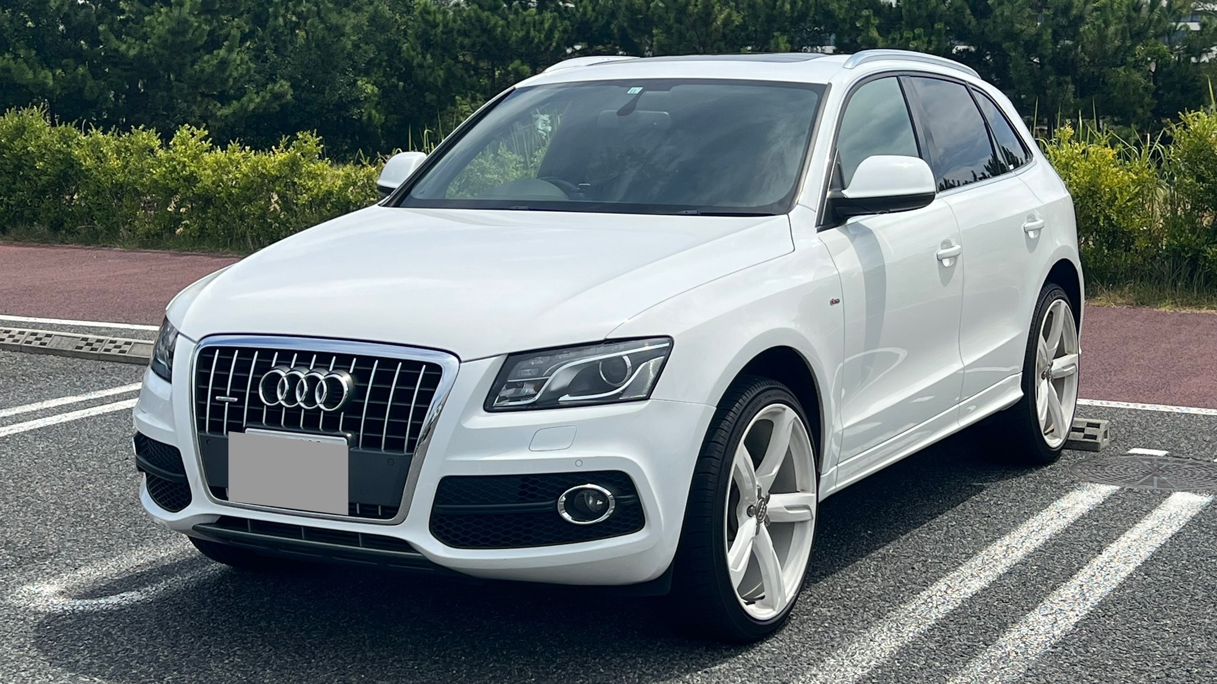 Q5 TFSI 2.0 Sラインパッケージ(アウディ)2009年式 120万円の中古車 - 自動車フリマ(車の個人売買)。カババ