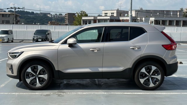 XC40 アルティメットB4 AWD 2023年式 中古車詳細 | プロに任せる自動車