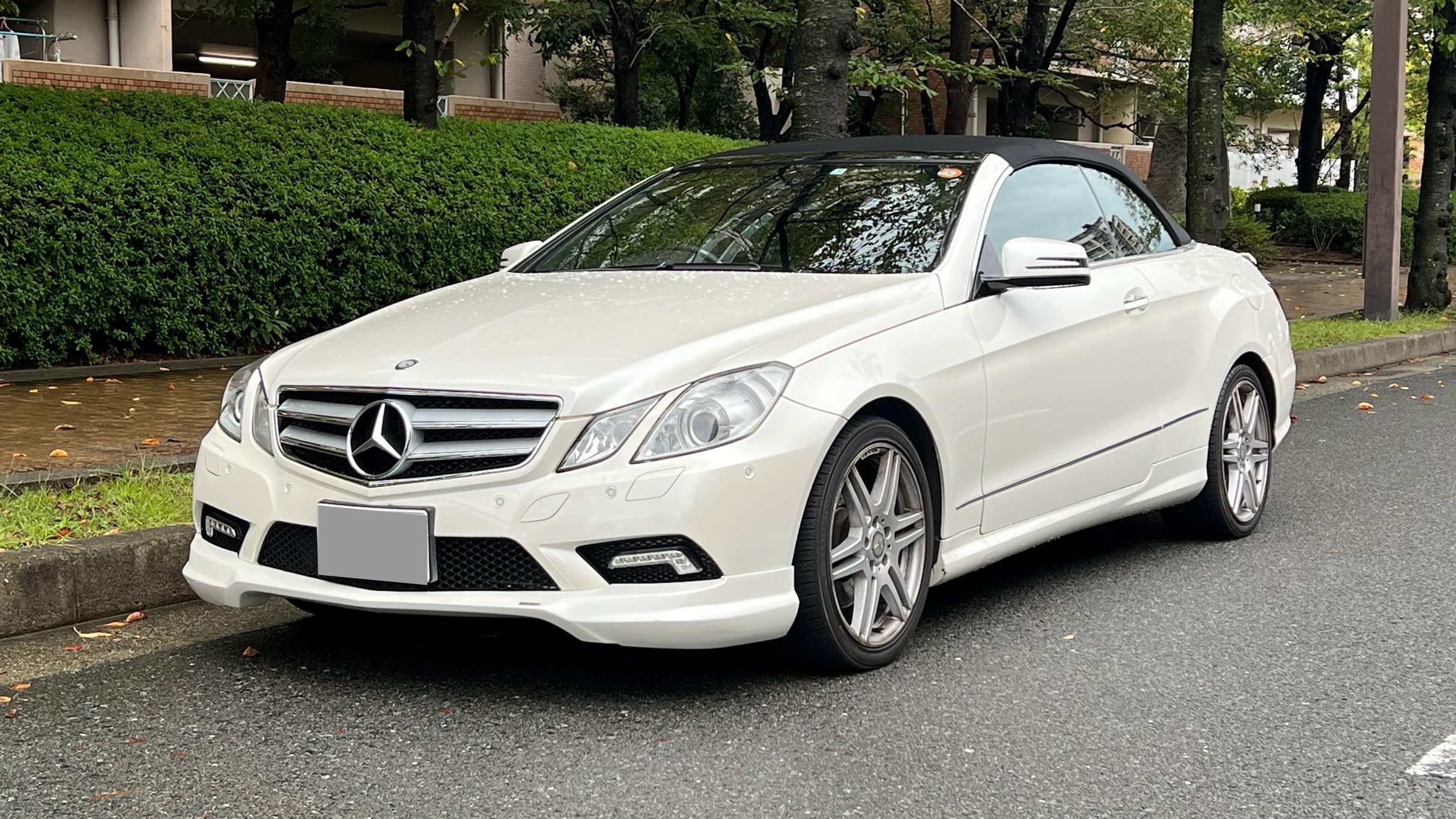 Eクラス E350 カブリオレ(メルセデス・ベンツ)2011年式 200万円の中古