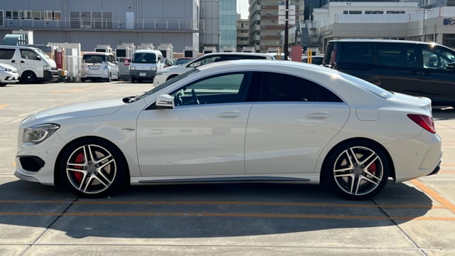 CLAクラス CLA45 AMG 4マチック(メルセデスAMG)2014年式 230万円の中古