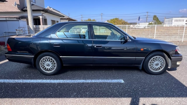 セルシオ B仕様(トヨタ)1998年式 45万円の中古車 - 自動車フリマ(車の個人売買)。カババ