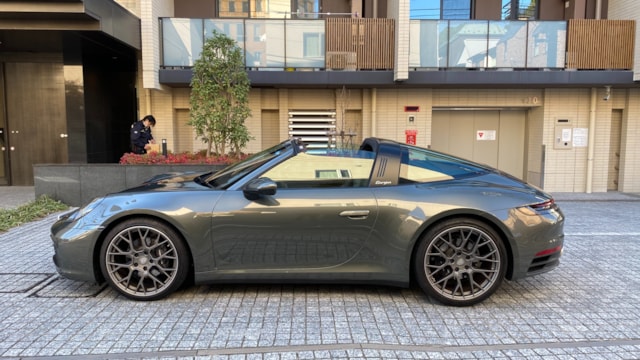 142）非売品 PORSCHE 911 targa 4 Limited Edition ペーパーウェイト メタルカー みずみずしけれ ミニカー  ノベルティ