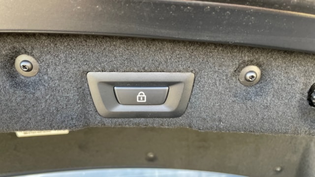 BMW 650iグランクーペ ドアステップ 汎用品 緊急・応急用品