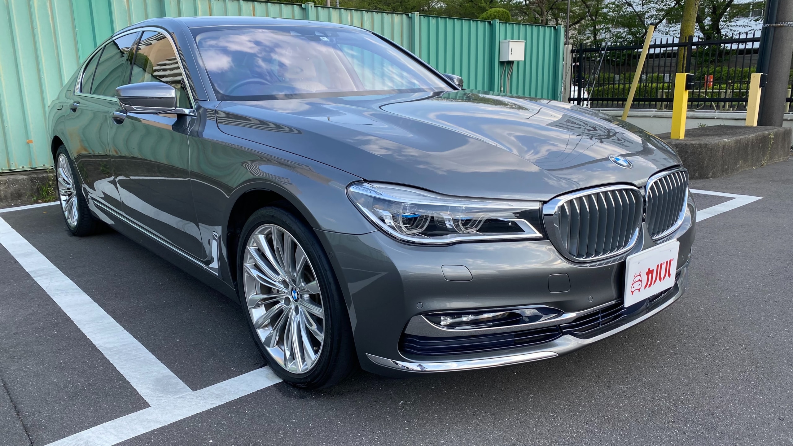 7シリーズ 740i デザインピュアエクセレンス(BMW)2015年式 398万円の中古車 - 自動車フリマ(車の個人売買)。カババ