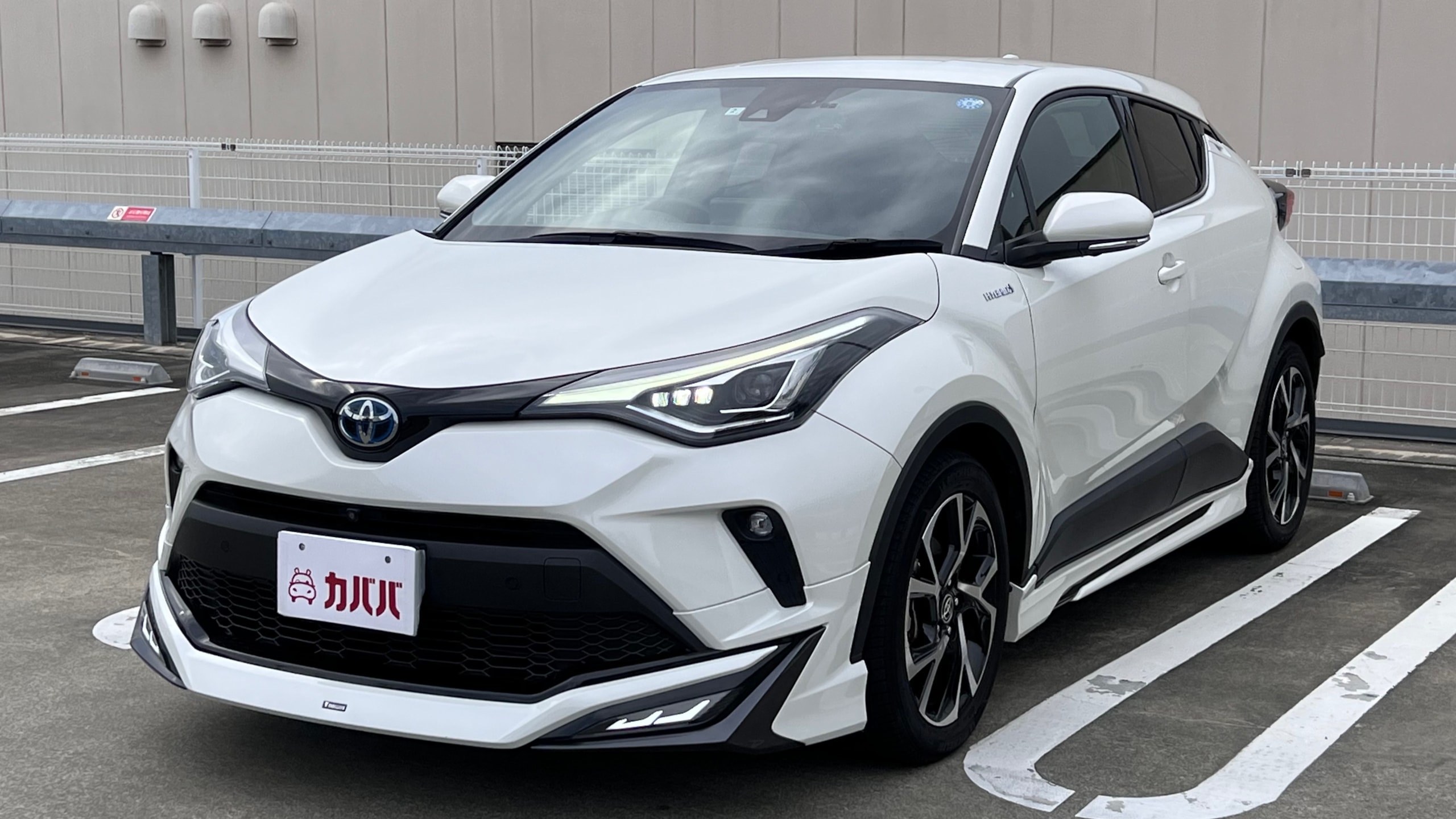 トヨタ C-HR ハイブリッド 1.8G モデリスタエアロ/1オーナー