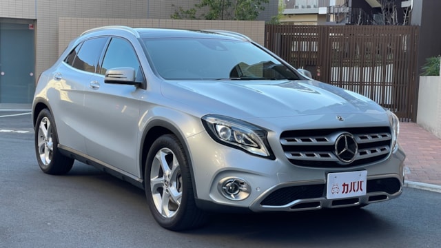 GLAクラス GLA220 4MATIC(メルセデス・ベンツ)2020年式 340万円の中古車 - 自動車フリマ(車の個人売買)。カババ