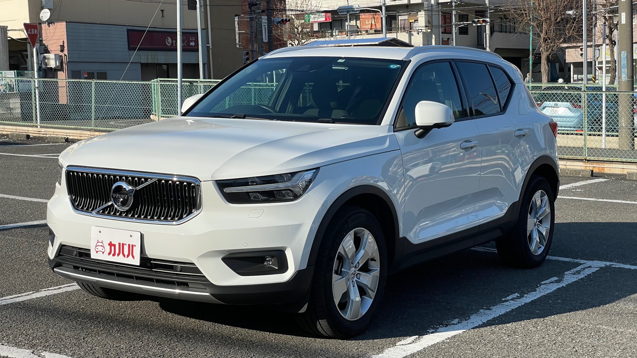 XC40 B4 AWD モメンタム(ボルボ)2021年式 368万円の中古車