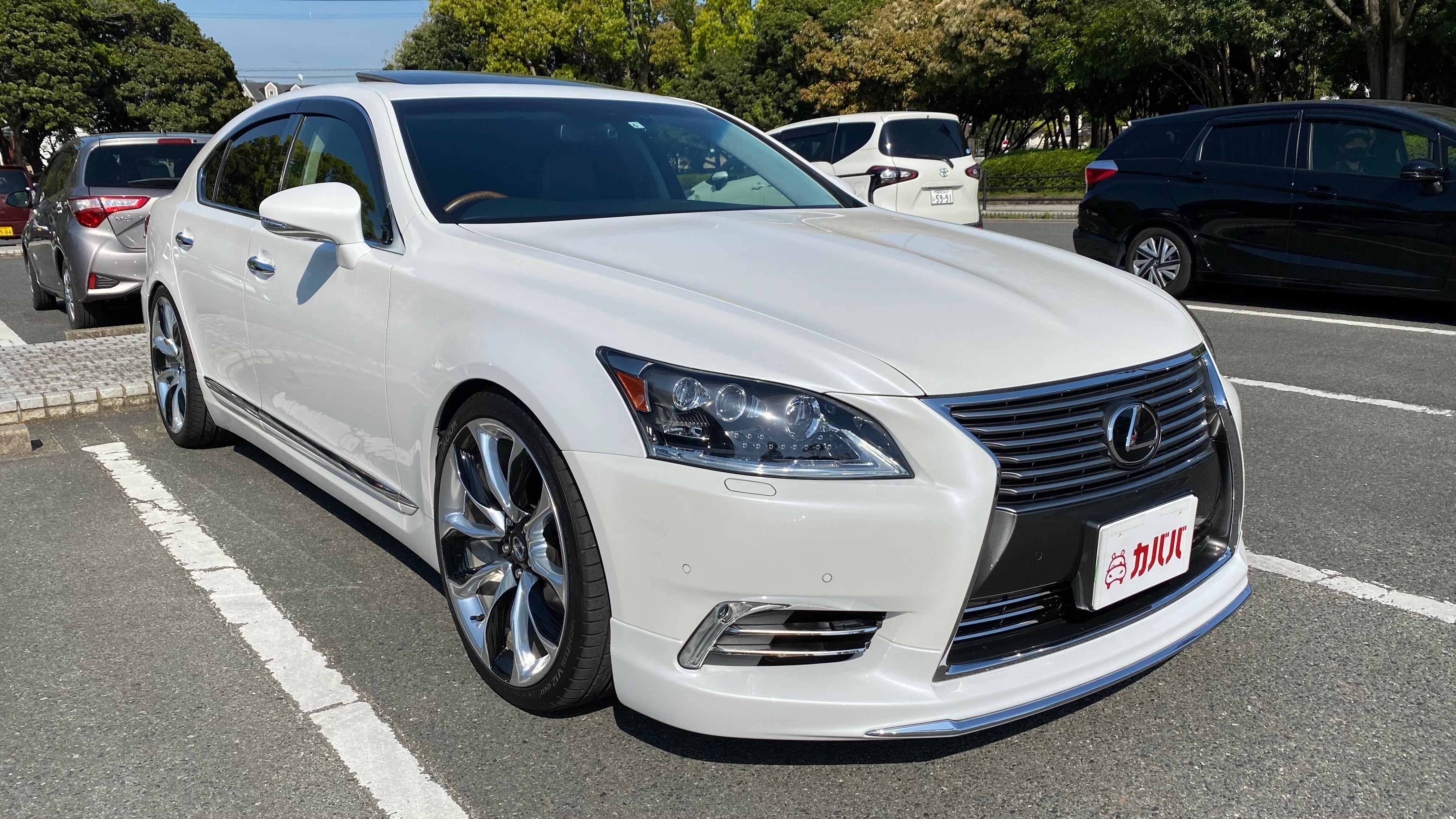 Ls460 バージョンc Iパッケージ レクサス 12年式 229万円の中古車 自動車フリマ 車の個人売買 カババ