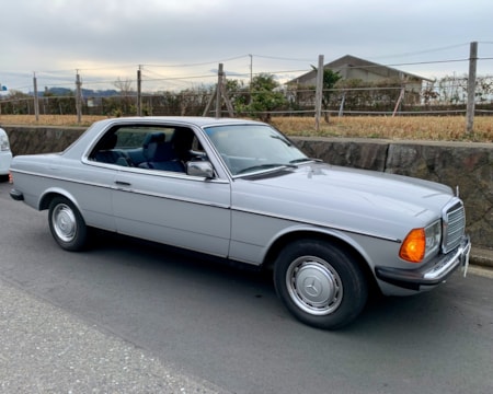 ミディアムクラスクーペ 280CE(メルセデス・ベンツ)1979年式 340万円の中古車 - 自動車フリマ(車の個人売買)。カババ