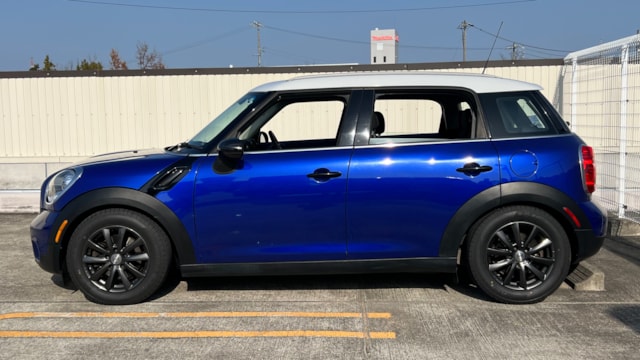 MINI ミニクロスオーバー クーパーD 2015年式 中古車詳細 | プロに任せる自動車フリマ【カババ】