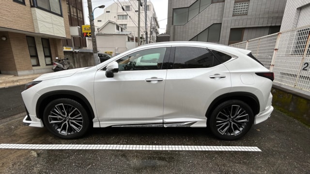 NX 250 バージョンL(レクサス)2023年式 550万円の中古車 - 自動車フリマ(車の個人売買)。カババ