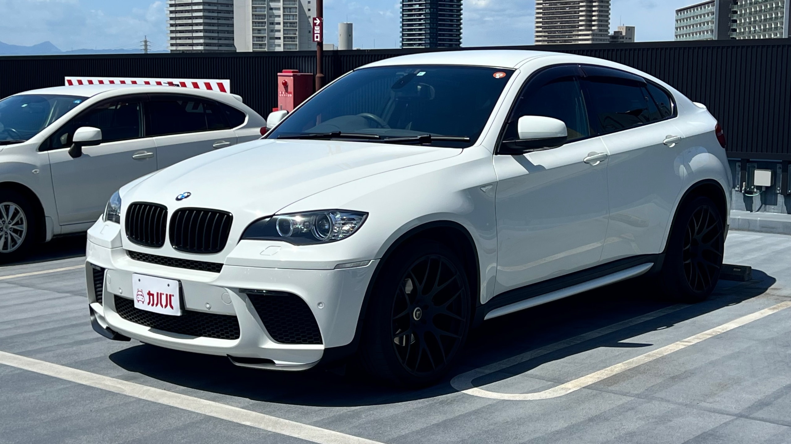 X6 xDrive 35i(BMW)2012年式 179万円の中古車 - 自動車フリマ(車の個人売買)。カババ