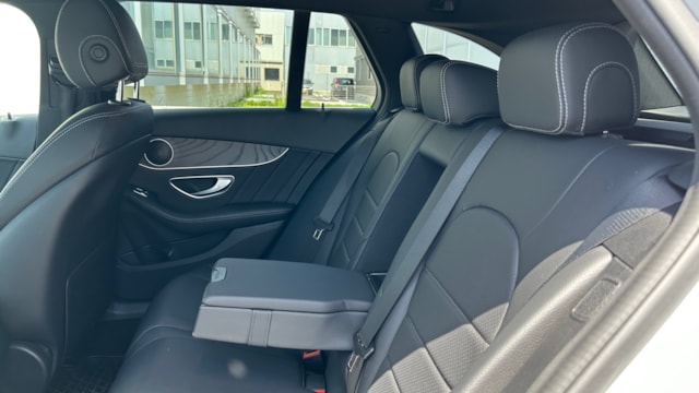 Cクラスステーションワゴン C200 4マチック アバンギャルド AMGライン(メルセデス・ベンツ)2019年式 258万円の中古車 -  自動車フリマ(車の個人売買)。カババ