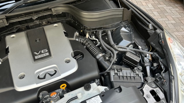 スカイライン クロスオーバー 370GT タイプP(日産)2014年式 145万円の中古車 - 自動車フリマ(車の個人売買)。カババ