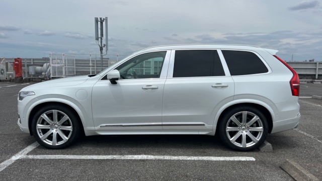 XC90 T8 ツインエンジン AWD エクセレンス(ボルボ)2017年式 480万円の中古車 - 自動車フリマ(車の個人売買)。カババ