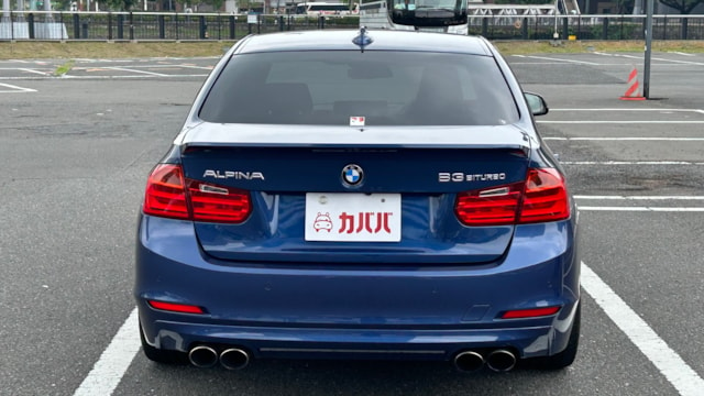 BMW ALPINA B3S CABRIOのマフラー部分 - 自動車