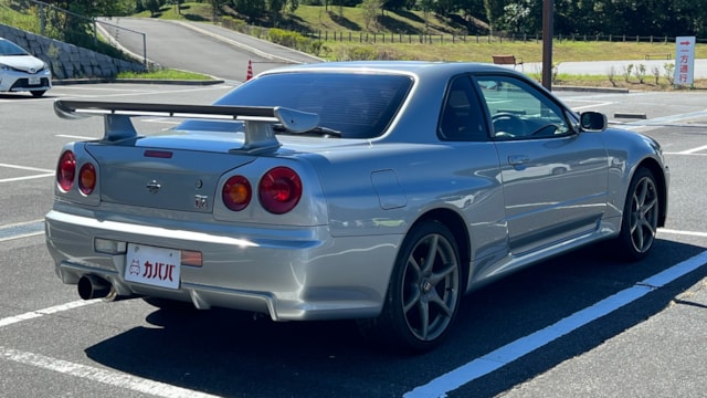 スカイラインGT-R 2.6 4WD(日産)2000年式 1800万円の中古車 - 自動車フリマ(車の個人売買)。カババ