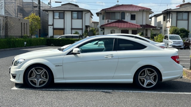 Cクラス C63 AMGクーペ(メルセデス・ベンツ)2011年式 180万円の中古車